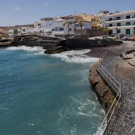 Coastal Getaway * La Listada